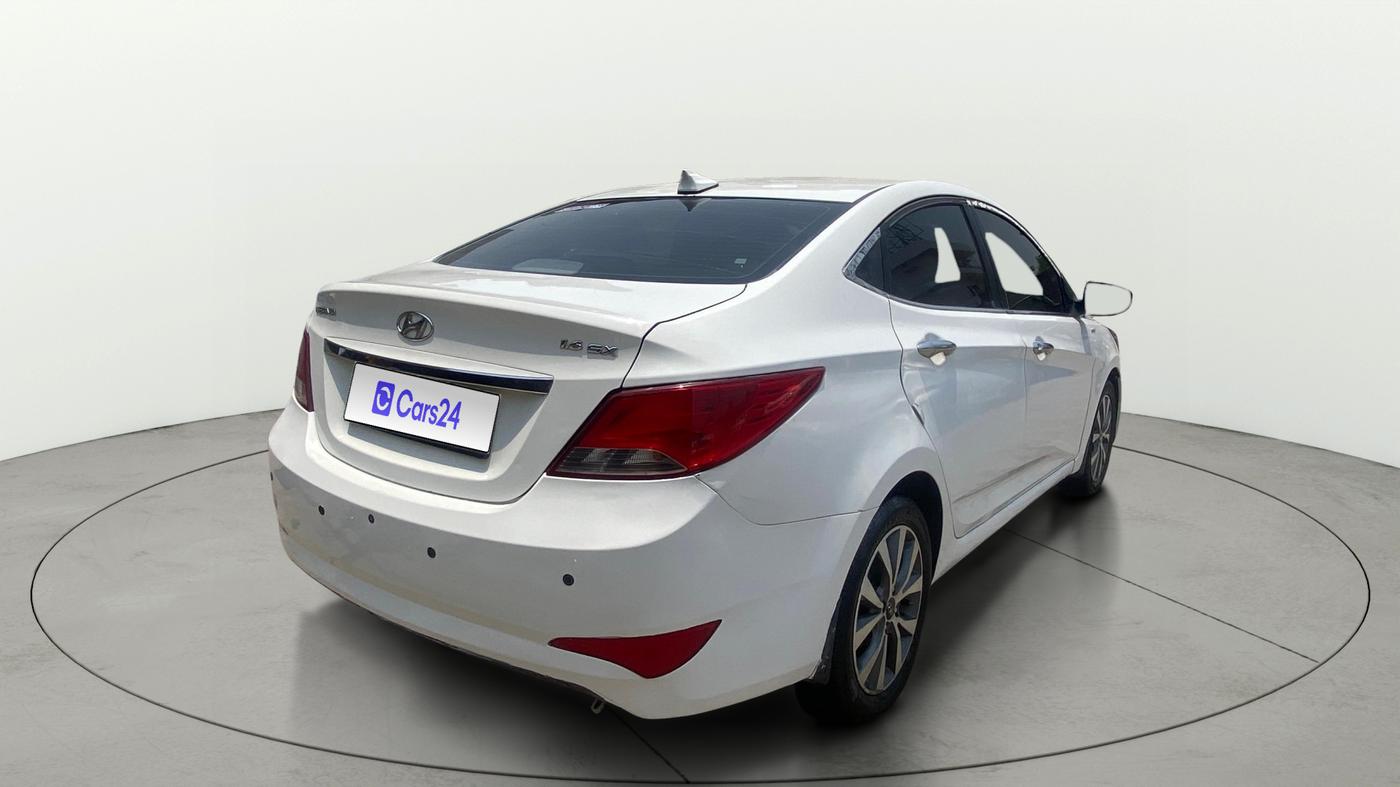 2016 Hyundai Verna 1.6 VTVT SX, Petrol, Manual, 54,654 km, Right Back Diagonal