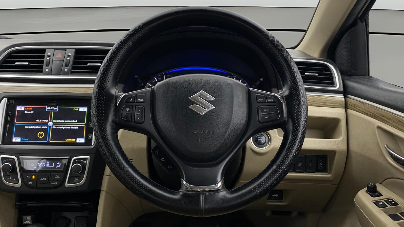 2020 Maruti Ciaz ALPHA  AT 1.5 SHVS PETROL, Petrol, Automatic, 1,09,980 km, Steering Wheel Close Up