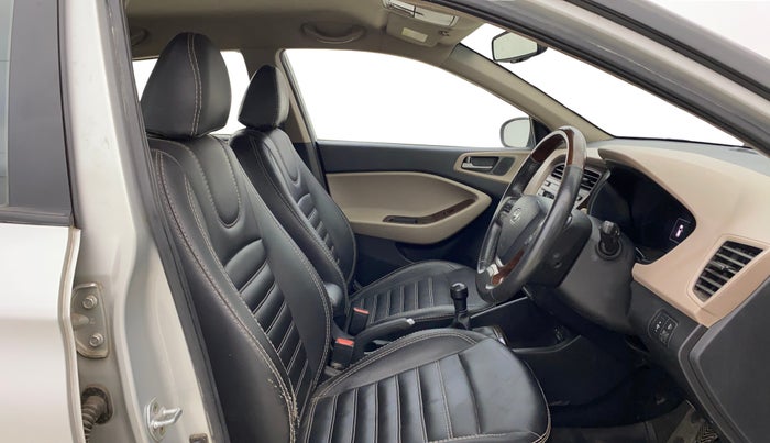 2016 Hyundai Elite i20 SPORTZ 1.2, Petrol, Manual, 39,855 km, Right Side Front Door Cabin