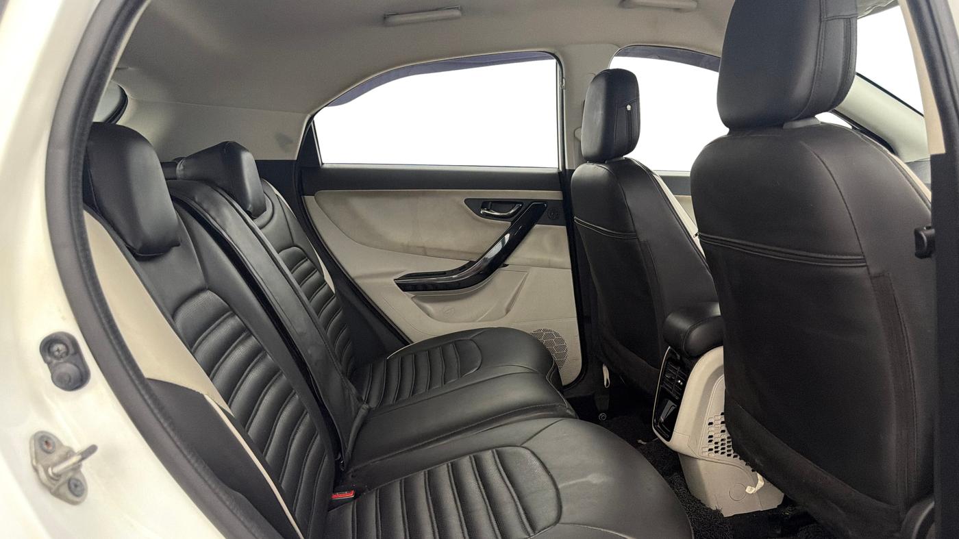 2023 Tata NEXON XZ PLUS PETROL, Petrol, Manual, 35,654 km, Right Side Rear Door Cabin