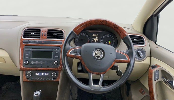 2015 Skoda Rapid 1.5 TDI CR ELEGANCE AT, Diesel, Automatic, 38,260 km, Steering Wheel Close Up