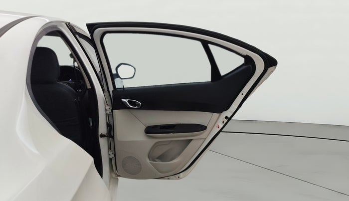 2022 Tata TIGOR XZ PLUS CNG, CNG, Manual, 69,714 km, RHS Rear Door