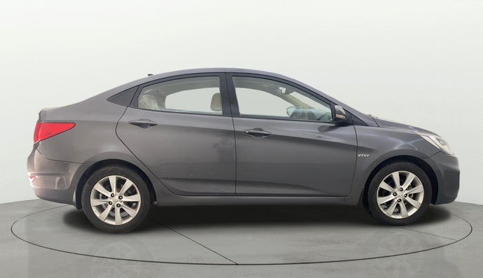 2013 Hyundai Verna FLUIDIC 1.6 VTVT SX, Petrol, Manual, 1,35,690 km, Right Side View