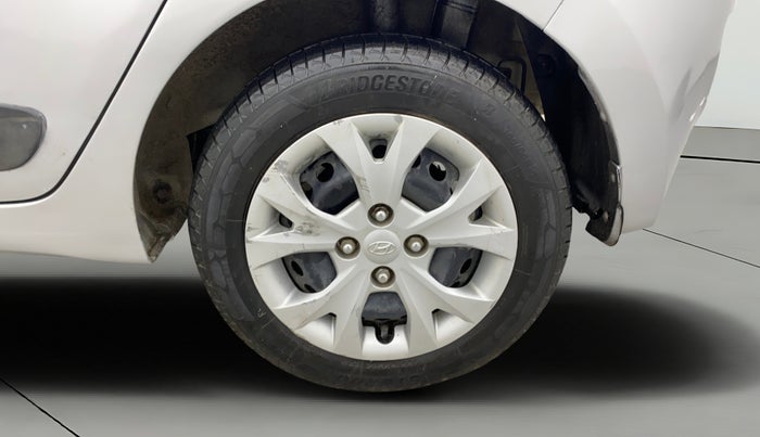 2015 Hyundai Grand i10 SPORTZ 1.2 KAPPA VTVT, Petrol, Manual, 69,663 km, Left Rear Wheel