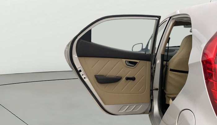 2018 Hyundai Eon SPORTZ, Petrol, Manual, 1,15,605 km, LHS Rear Door