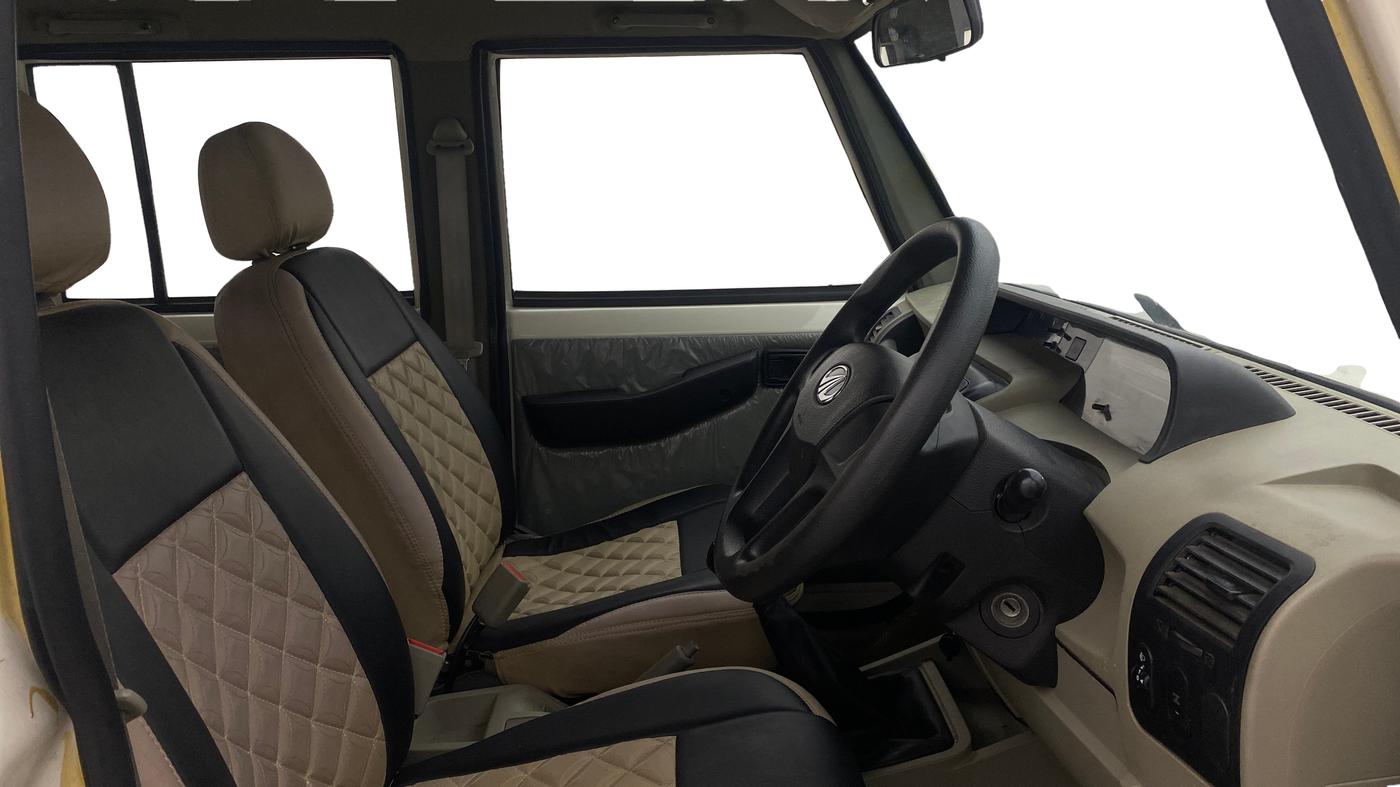 2021 Mahindra Bolero B4, Diesel, Manual, 67,014 km, Right Side Front Door Cabin