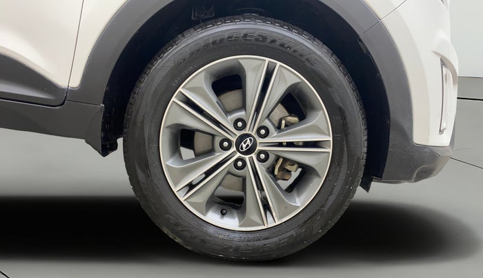 2016 Hyundai Creta SX PLUS AT 1.6 DIESEL, Diesel, Automatic, 1,07,738 km, Right Front Wheel