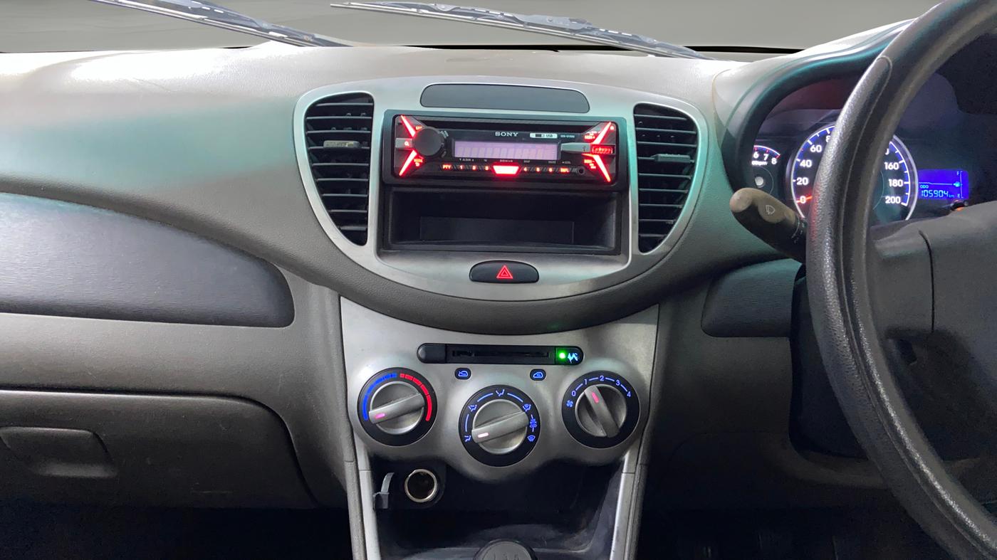 2014 Hyundai i10 MAGNA 1.1, CNG, Manual, 1,05,907 km, Air Conditioner