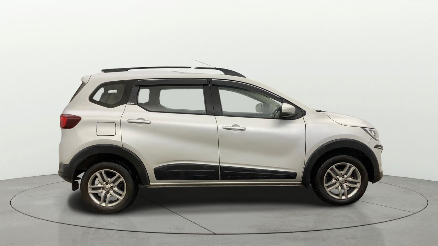 2021 Renault TRIBER RXZ AMT, Petrol, Automatic, 45,783 km, Right Side View