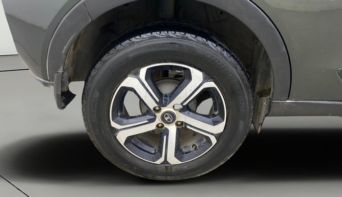 2022 Tata NEXON XZA PLUS (O) PETROL DUAL TONE, Petrol, Automatic, 41,201 km, Right Rear Wheel