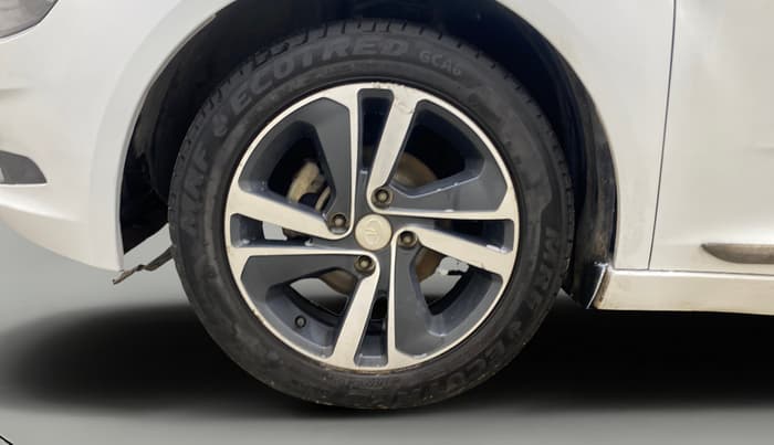 2021 Tata ALTROZ XZ DIESEL, Diesel, Manual, 66,660 km, Left Front Wheel