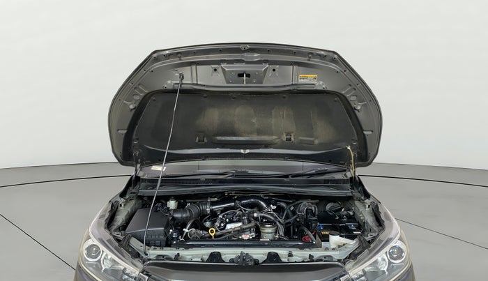 2022 Toyota Innova Crysta 2.7 ZX AT 7 STR, Petrol, Automatic, 10,460 km, Open Bonet