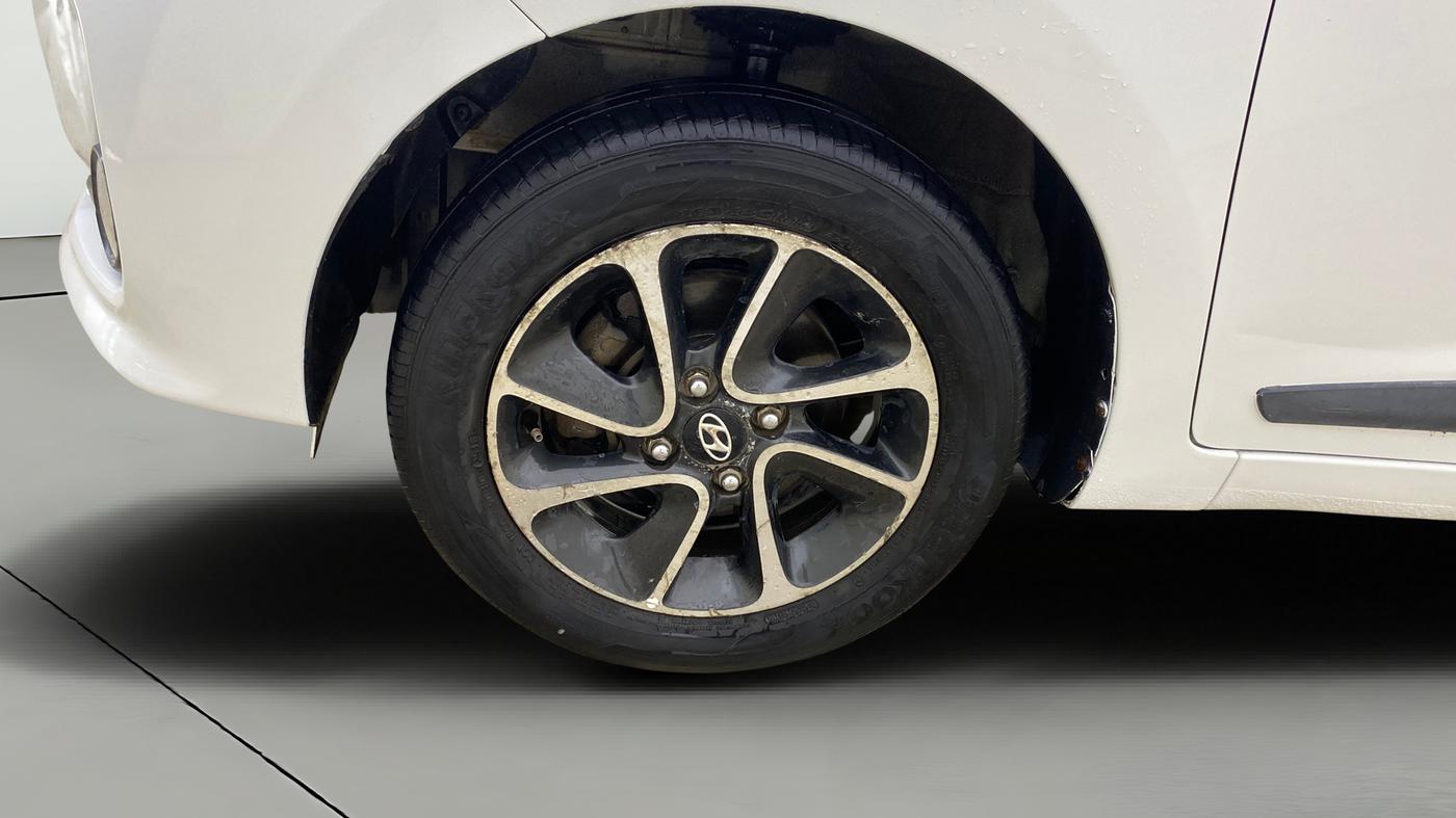 2017 Hyundai Grand i10 SPORTZ (O) AT 1.2 KAPPA VTVT, Petrol, Automatic, 84,158 km, Left Front Wheel
