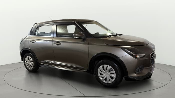2024 Maruti Swift VXi (O) AMT, Petrol, Automatic, 10,239 km, Right Front Diagonal