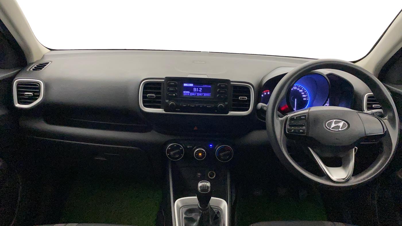 2021 Hyundai VENUE S 1.2, Petrol, Manual, 88,254 km, Dashboard