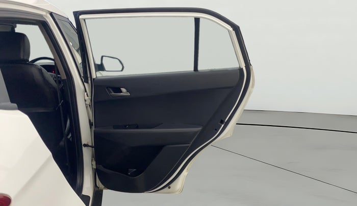 2017 Hyundai Creta SX PLUS AT 1.6 PETROL, Petrol, Automatic, 1,08,638 km, RHS Rear Door