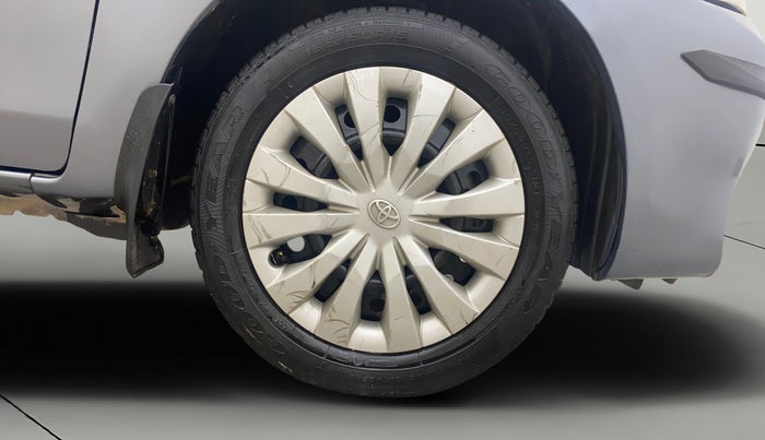 2014 Toyota Etios G, Petrol, Manual, 75,687 km, Right Front Wheel