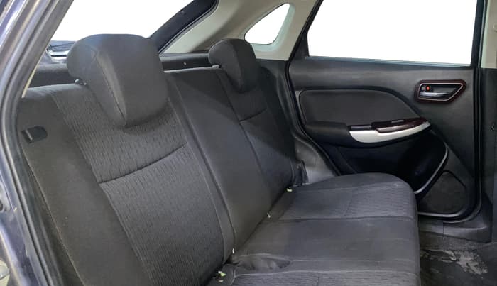 2017 Maruti Baleno ZETA DIESEL 1.3, Diesel, Manual, 98,236 km, Right Side Rear Door Cabin