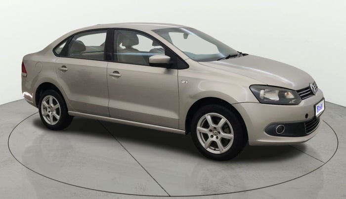 2013 Volkswagen Vento HIGHLINE 1.6 MPI, Petrol, Manual, 38,977 km, Right Front Diagonal