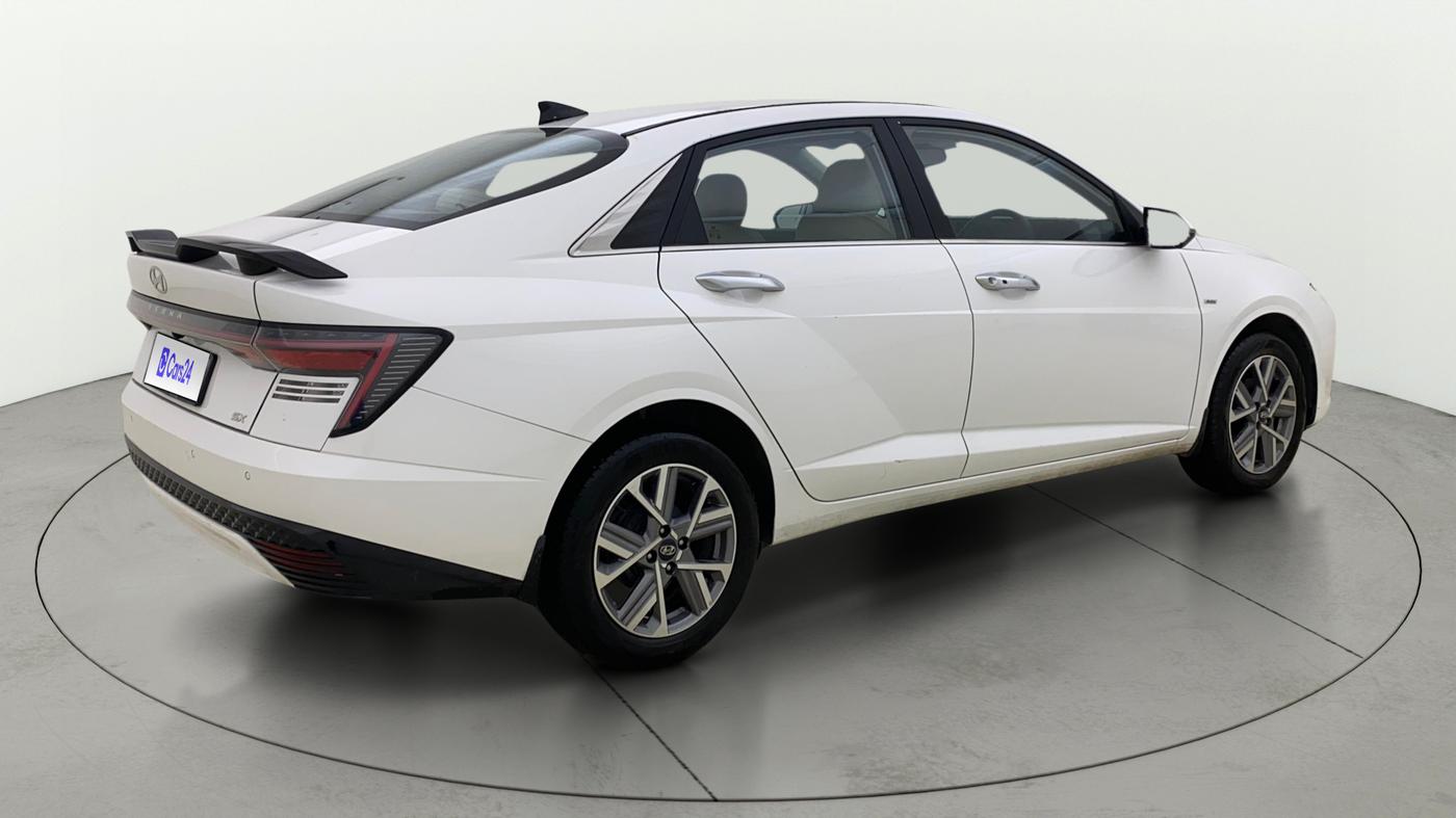 2025 Hyundai Verna SX(O) 1.5 MPI IVT , Petrol, Automatic, 10,850 km, Right Back Diagonal