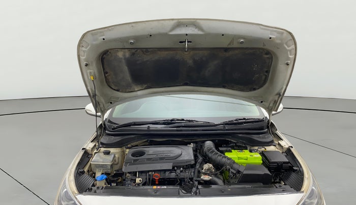 2021 Hyundai Verna SX 1.5 CRDI, Diesel, Manual, 97,843 km, Open Bonet