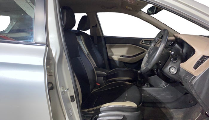 2016 Hyundai Elite i20 SPORTZ 1.2, Petrol, Manual, 35,991 km, Right Side Front Door Cabin