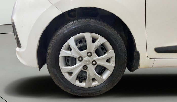 2013 Hyundai Grand i10 MAGNA 1.2 KAPPA VTVT, Petrol, Manual, 31,363 km, Left Front Wheel