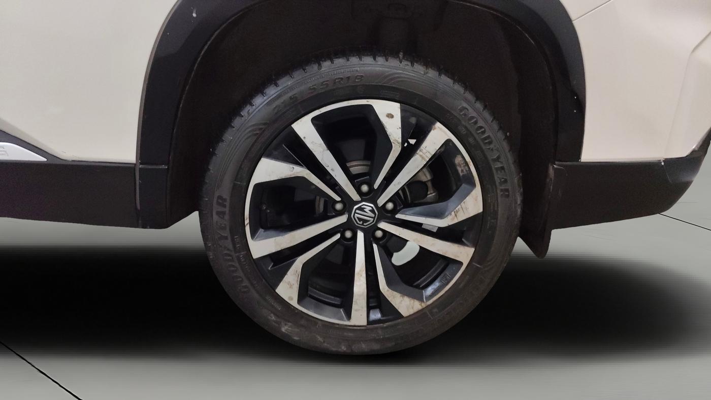 2023 MG HECTOR SHARP PRO 1.5 PETROL TURBO CVT PETROL, Petrol, Automatic, 22,983 km, Left Rear Wheel