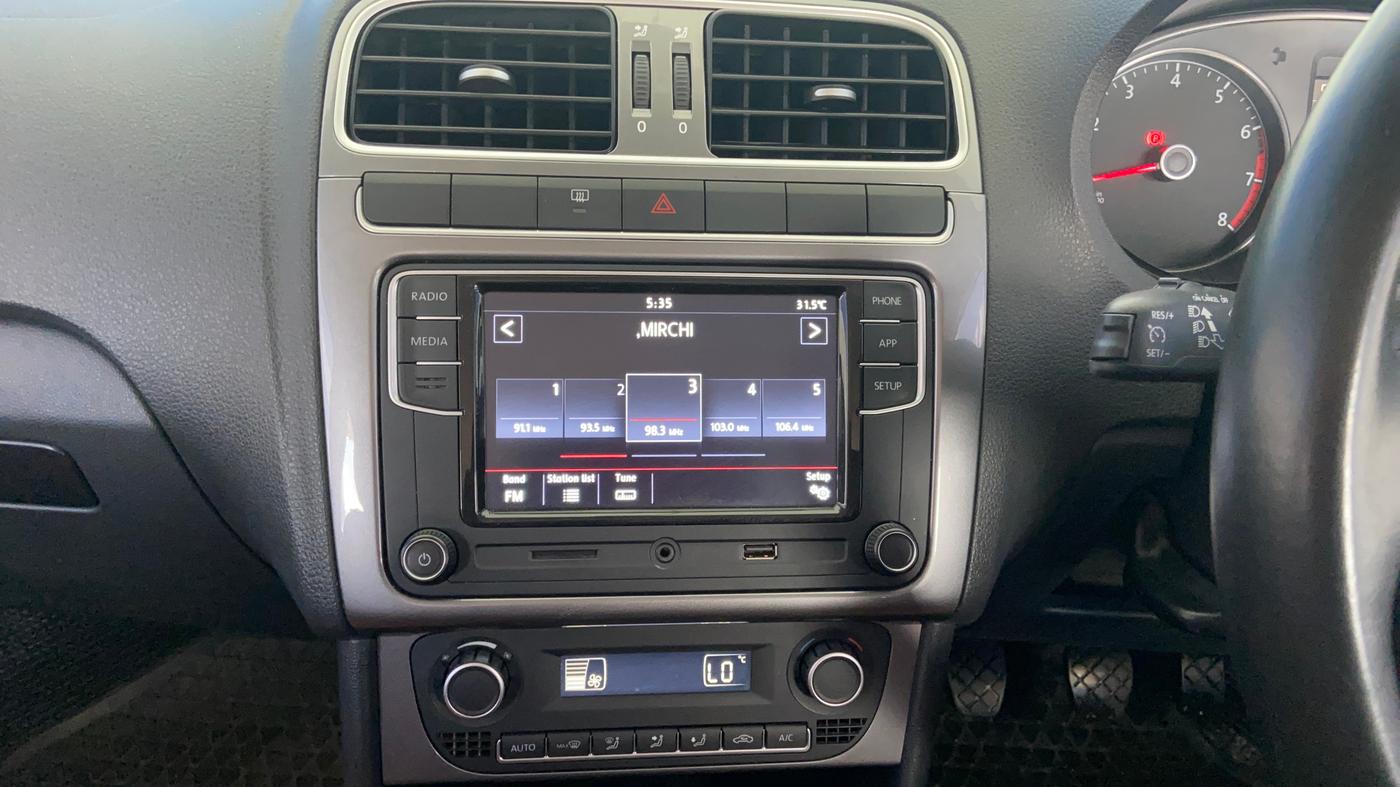 2019 Volkswagen Polo HIGHLINE PLUS 1.0 16 ALLOY, Petrol, Manual, 26,661 km, Air Conditioner