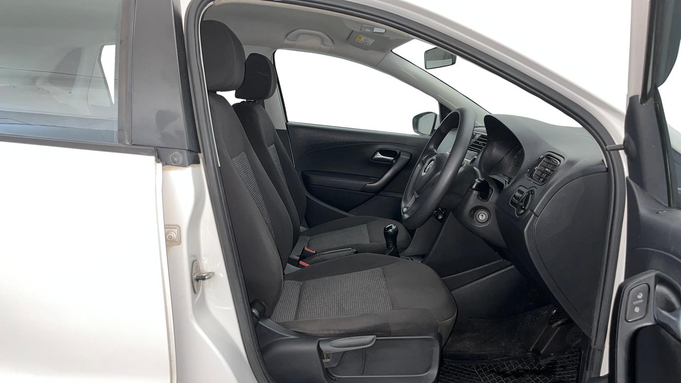 2020 Volkswagen Polo TRENDLINE 1.0L, Petrol, Manual, 66,518 km, Right Side Front Door Cabin