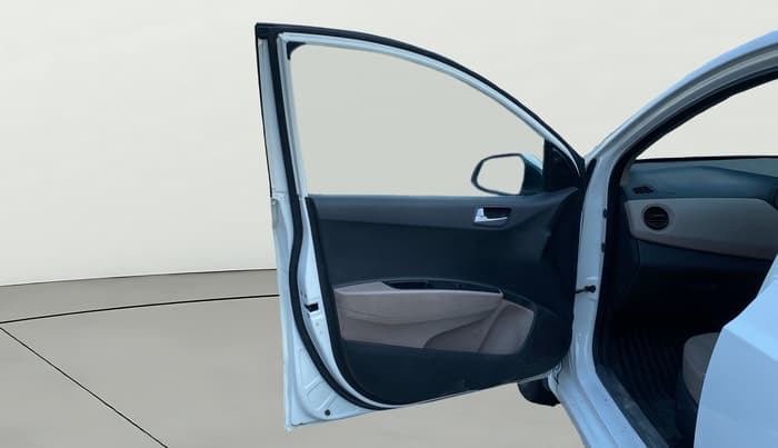 2018 Hyundai Xcent S 1.2, CNG, Manual, 1,22,642 km, LHS Front Door