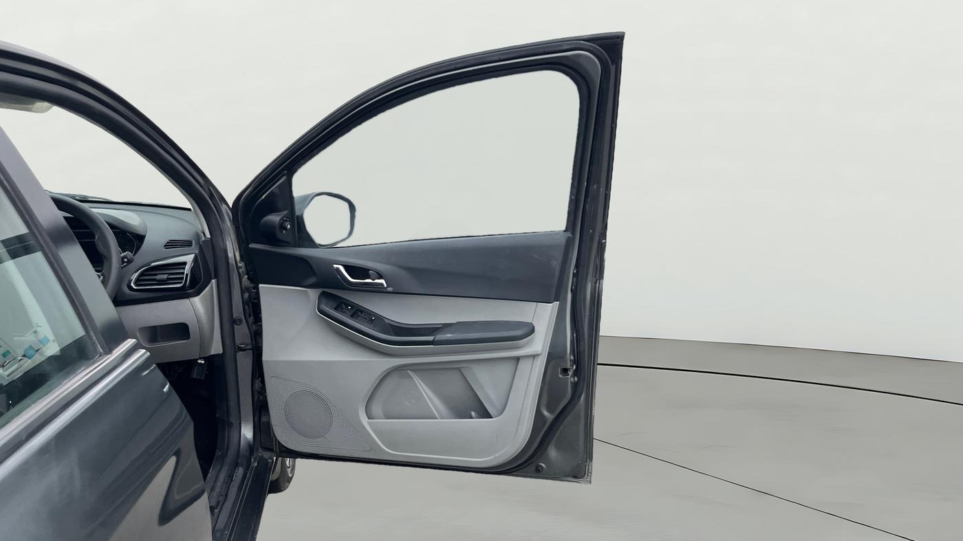2020 Tata Tiago XZA PLUS PETROL, Petrol, Automatic, 31,205 km, RHS Front Door