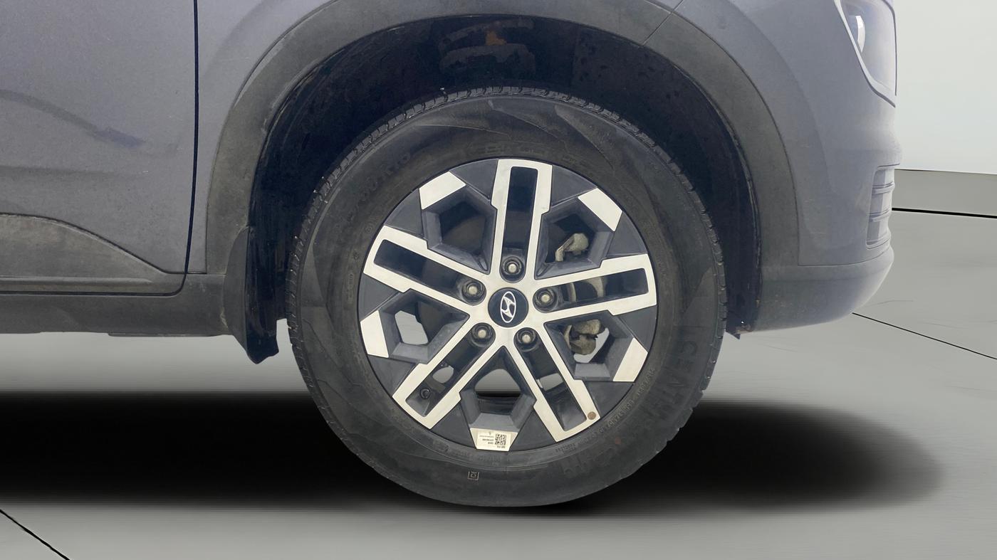 2023 Hyundai VENUE SX (O) 1.0 TURBO DCT, Petrol, Automatic, 8,464 km, Right Front Wheel