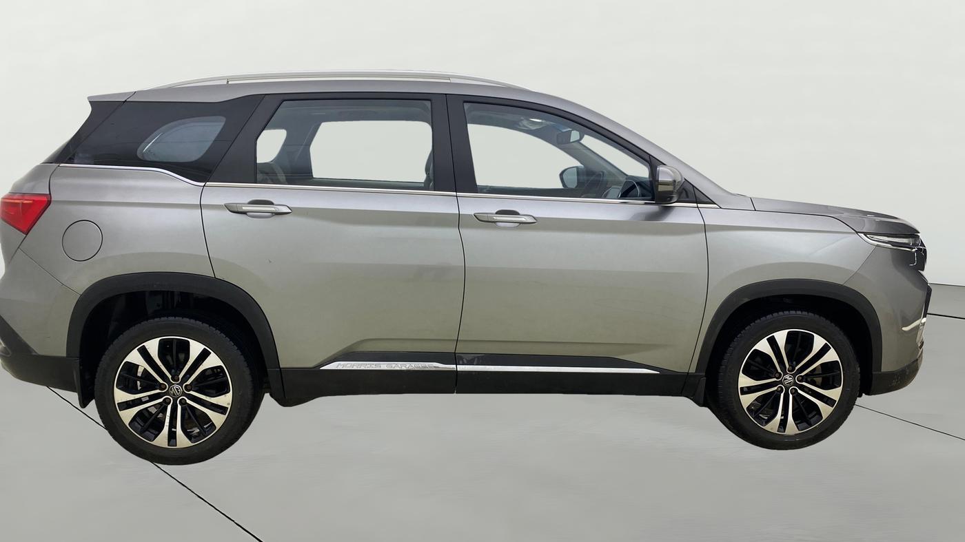 2022 MG HECTOR SHARP 1.5 PETROL CVT, Petrol, Automatic, 34,839 km, Right Side View