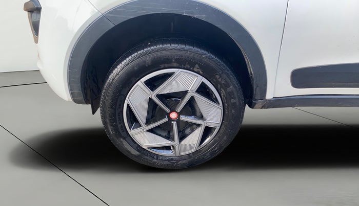 2019 Tata NEXON XMA DIESEL, Diesel, Automatic, 1,18,349 km, Left Front Wheel