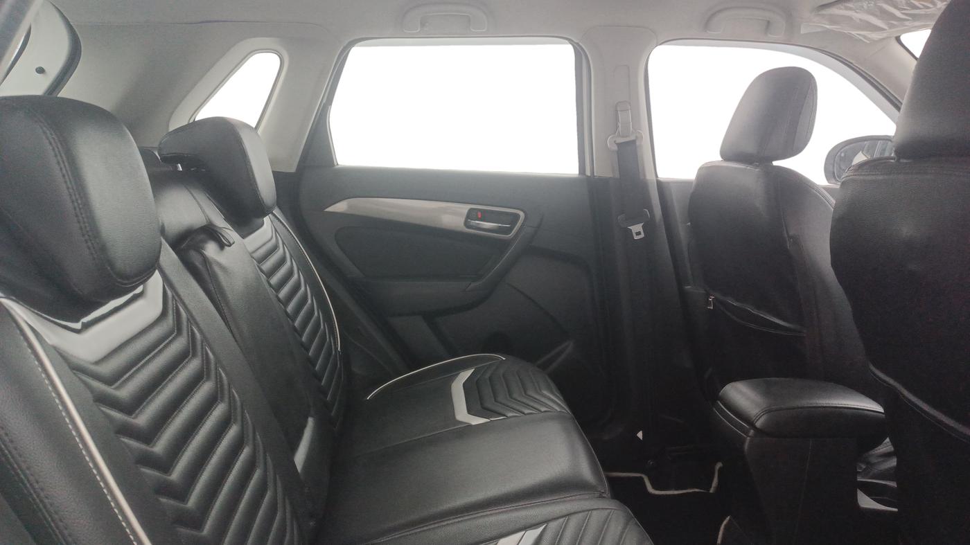 2019 Maruti Vitara Brezza ZDI PLUS, Diesel, Manual, 69,823 km, Right Side Rear Door Cabin