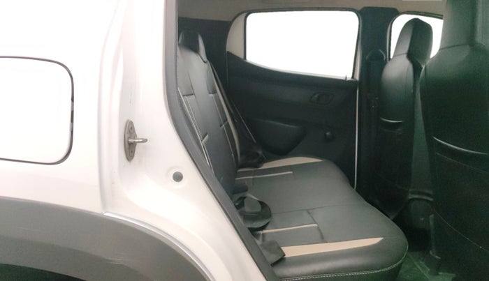 2016 Renault Kwid RXT 0.8, Petrol, Manual, 96,529 km, Right Side Rear Door Cabin