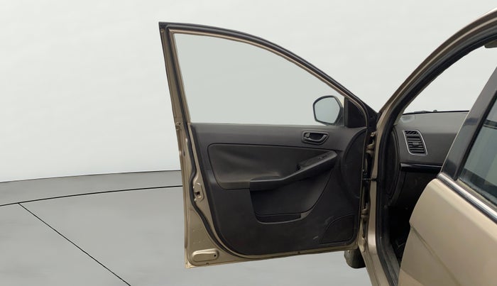 2015 Tata Bolt XM REVOTRON, Petrol, Manual, 61,167 km, LHS Front Door