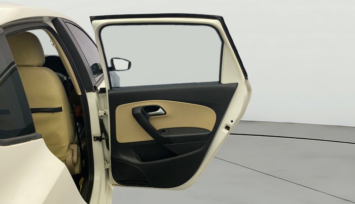 2017 Volkswagen Ameo HIGHLINE1.2L, Petrol, Manual, 1,02,380 km, RHS Rear Door