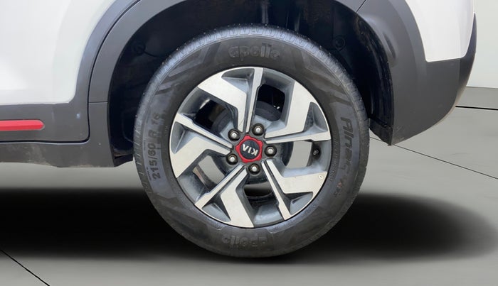 2020 KIA SONET GTX PLUS 1.5 AT, Diesel, Automatic, 38,573 km, Left Rear Wheel