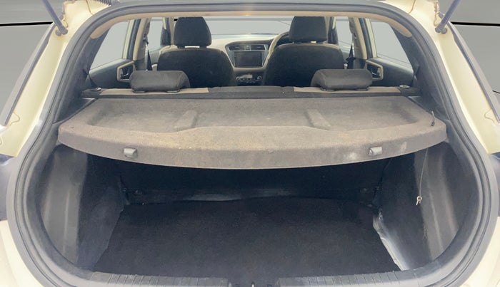 2018 Hyundai Elite i20 ASTA 1.2 (O), Petrol, Manual, 95,768 km, Boot Open Zoomed View