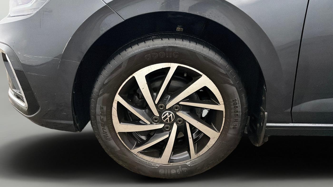 2023 Volkswagen VIRTUS TOPLINE TSI 1.0 AT, Petrol, Automatic, 38,311 km, Left Front Wheel