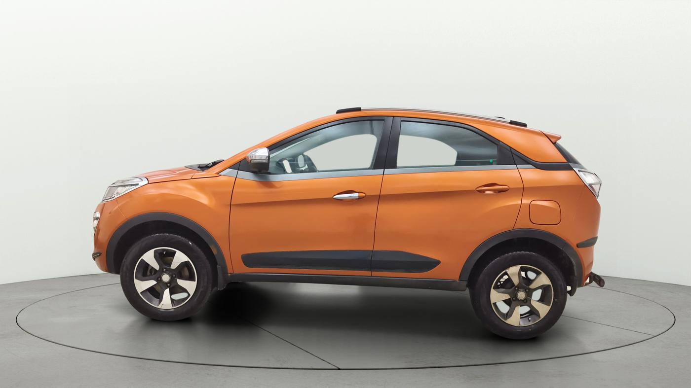 2018 Tata NEXON XZA PLUS DIESEL DUAL TONE, Diesel, Automatic, 40,712 km, Left Side