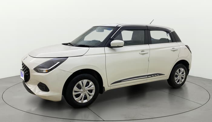2025 Maruti Swift VXi, Petrol, Manual, 35,490 km, Left Front Diagonal