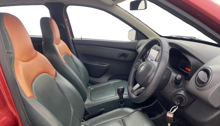 2016 Renault Kwid RXT 0.8, Petrol, Manual, 30,994 km, Right Side Front Door Cabin