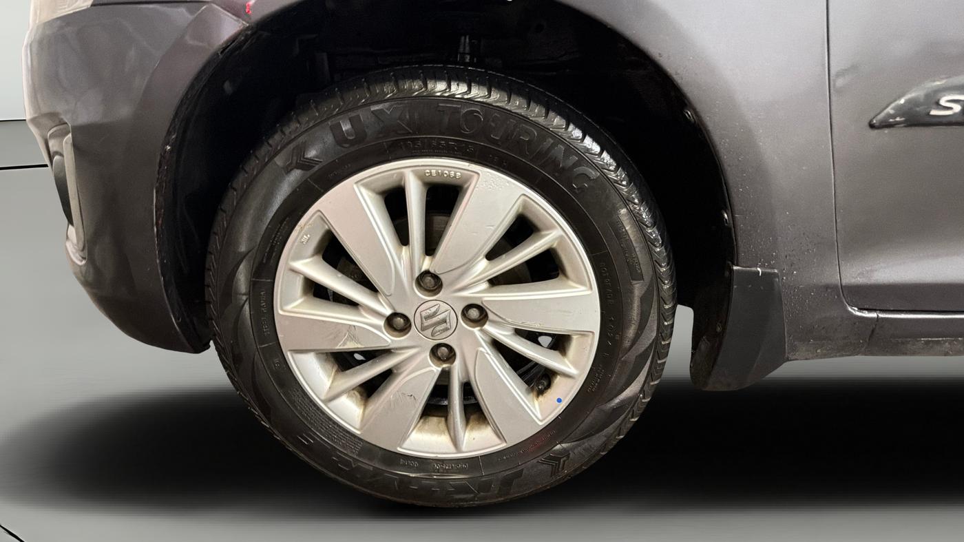 2016 Maruti Swift ZXI, Petrol, Manual, 74,273 km, Left Front Wheel