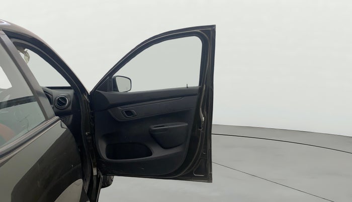 2022 Renault Kwid RXT 1.0 AMT, Petrol, Automatic, 15,747 km, RHS Front Door