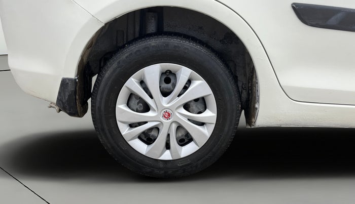 2015 Maruti Swift Dzire VXI, Petrol, Manual, 45,575 km, Right Rear Wheel