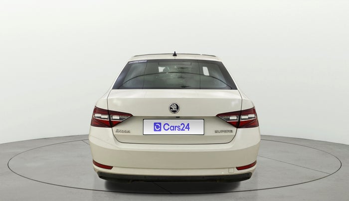 2017 Skoda Superb STYLE 1.8 TSI AT, Petrol, Automatic, 38,280 km, Back/Rear