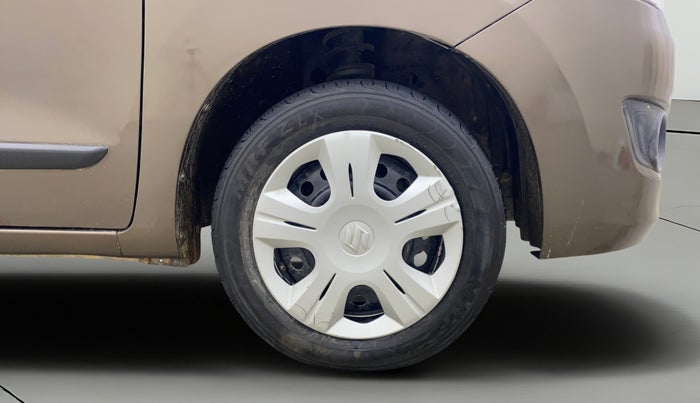 2017 Maruti Wagon R 1.0 VXI, Petrol, Manual, 44,658 km, Right Front Wheel